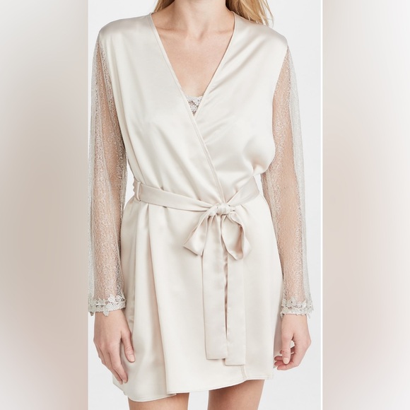 Flora Nikrooz Showstopper Charmeuse Robe Wedding Intimate - Picture 4 of 5